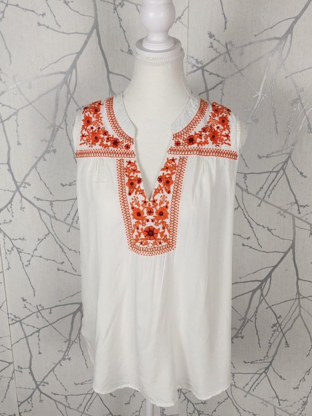 Solitaire White Orange Floral Embroidered Collared V-Neck Tank